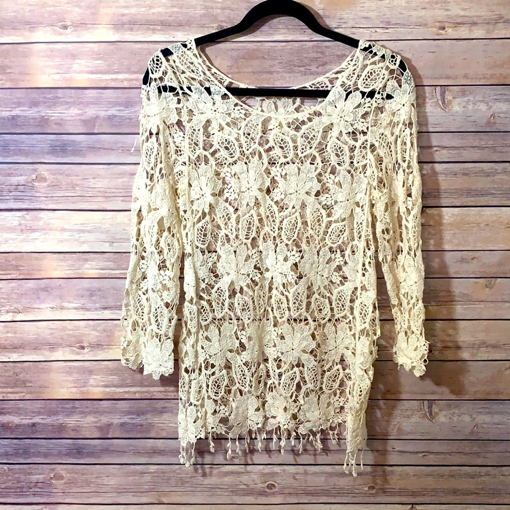⭐️ Finn & Clover ivory lace tunic medium 3/4 sleeve A3
